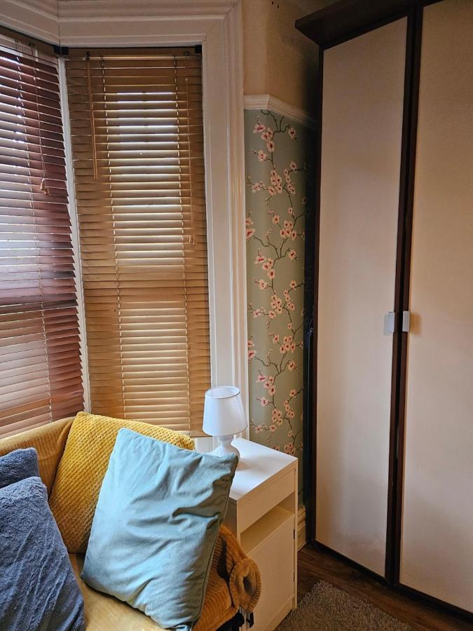 Ensuite Double Room Elizabeth Line Abbeywood Abbey Wood Exterior foto